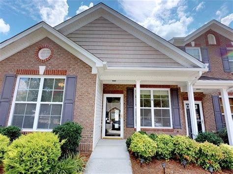 The 1,760 Square Feet condo home is a 3 beds, 3 baths property. . Zillow burlington nc